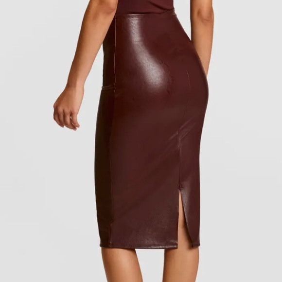Commando Faux Leather Garnet Midi Skirt SK06 Control Waistband Size Large NWT - Picture 2 of 10
